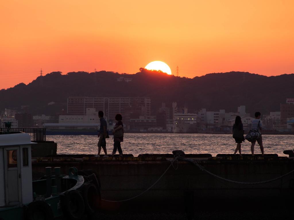 Tunnel Hostel Kitakyushu Exterior photo
